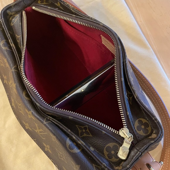 Louis Vuitton 2004 Viva Cite bag - Picture 11 of 13